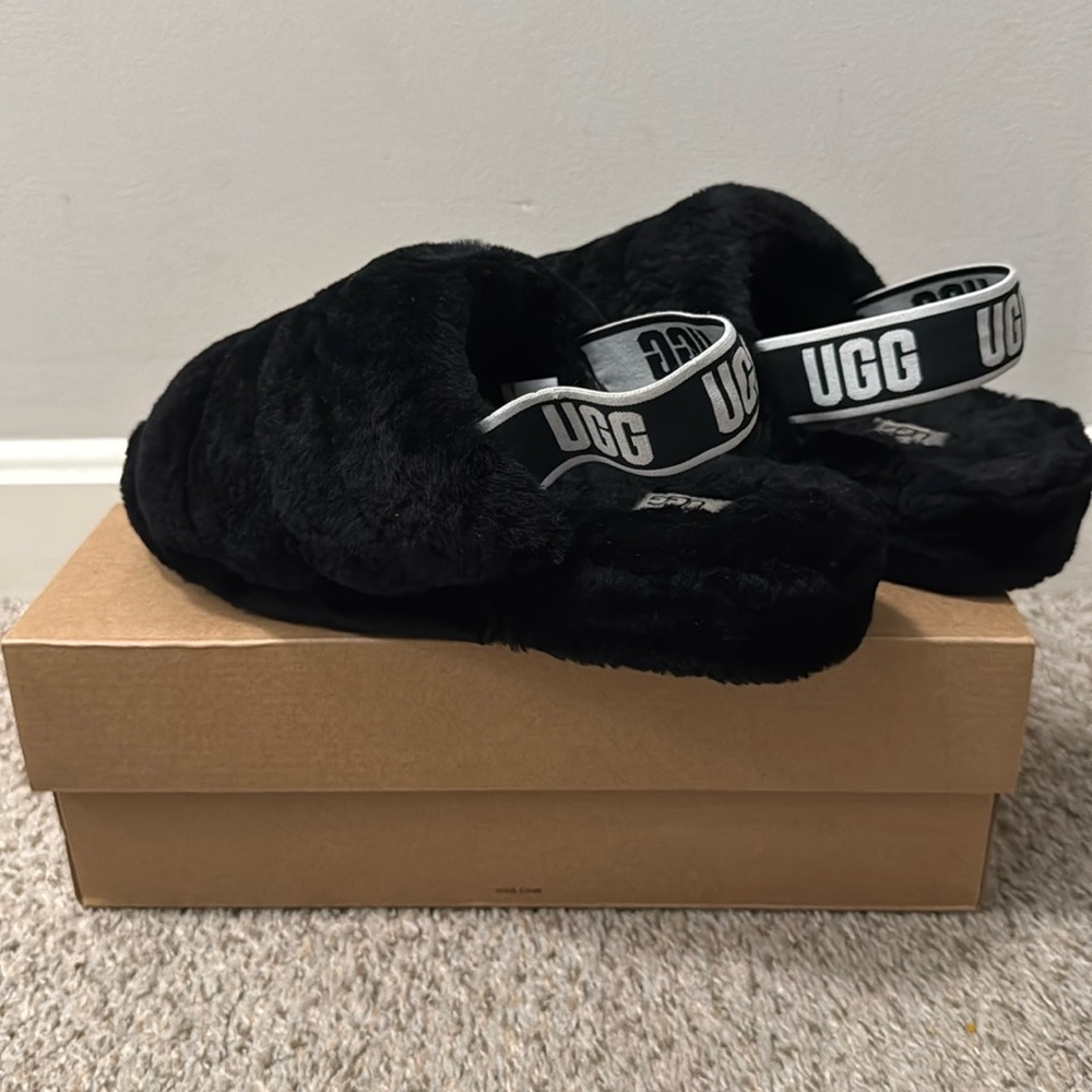 Ugg fluff yeah slides